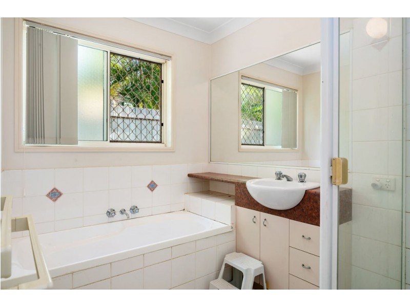 1 Esk Place, Kallangur QLD 4503