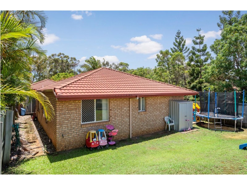 1 Esk Place, Kallangur QLD 4503