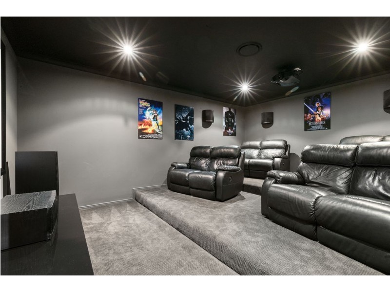 4 Gordon Crescent, Mango Hill QLD 4509