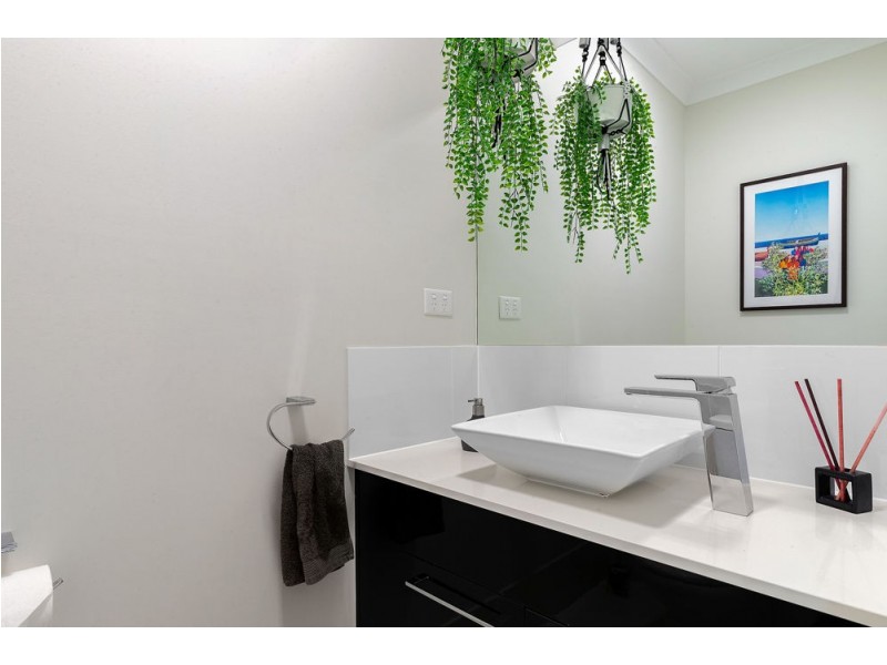 4 Gordon Crescent, Mango Hill QLD 4509