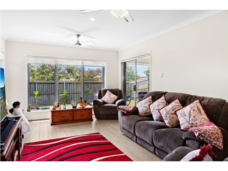 55 Hinton Crescent, Mango Hill QLD 4509