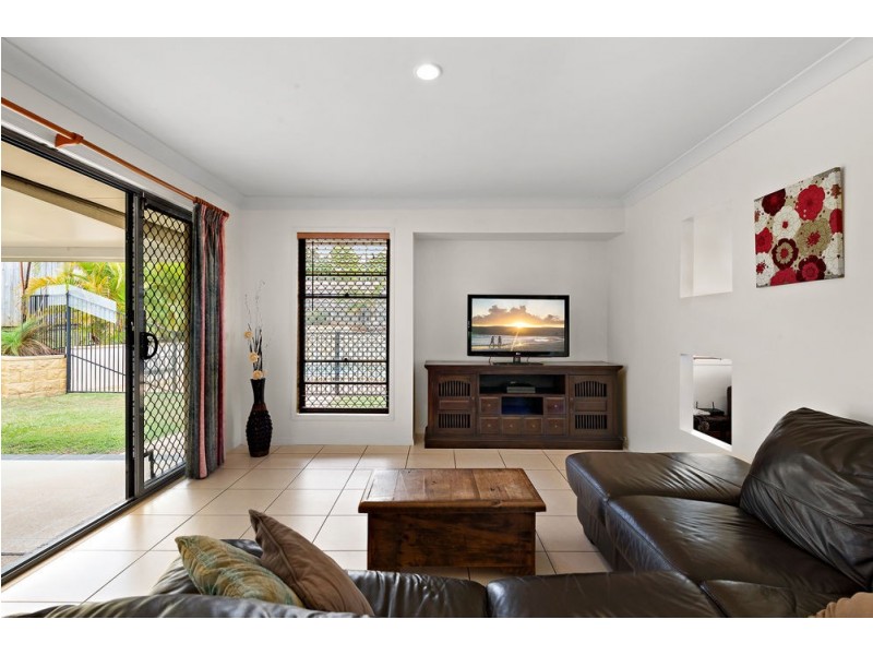 7 Ulysses Street, Kallangur QLD 4503