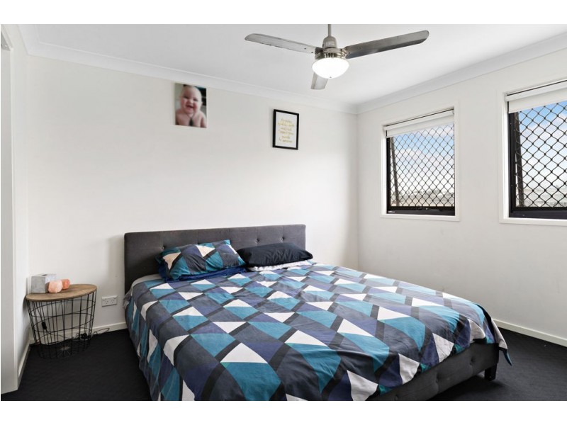 27 Lorikeet Parade, Dakabin QLD 4503