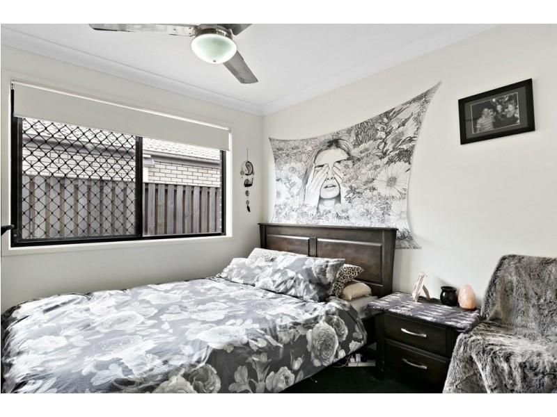 27 Lorikeet Parade, Dakabin QLD 4503