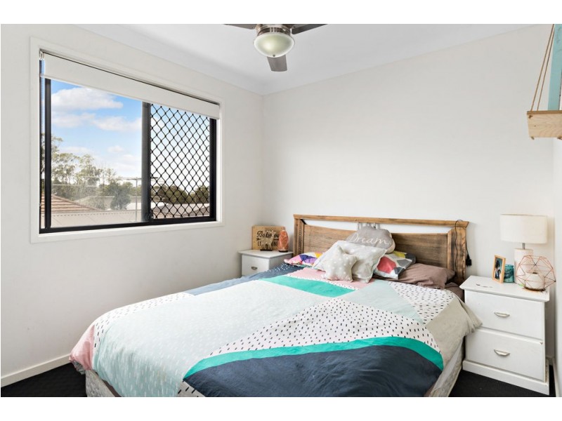 27 Lorikeet Parade, Dakabin QLD 4503