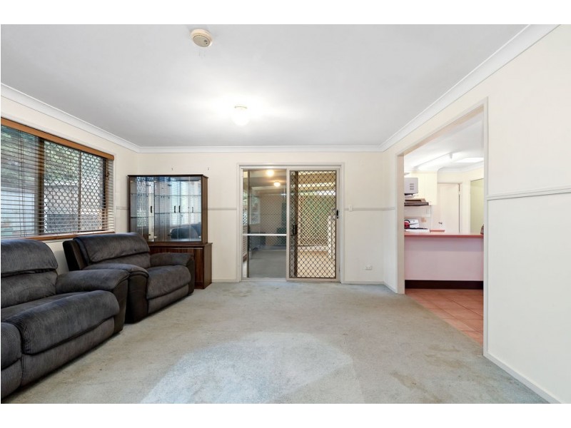 6 Olivia Drive, Kallangur QLD 4503