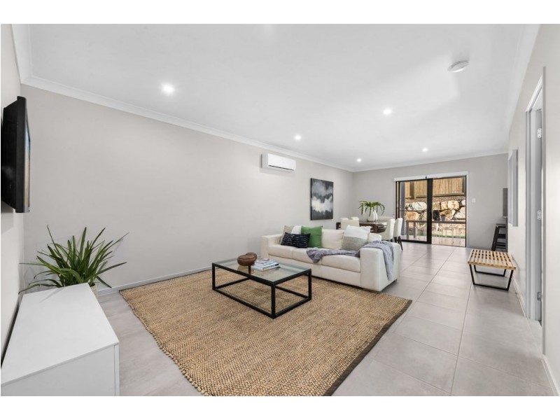 49 Darwin Circuit, North Lakes QLD 4509