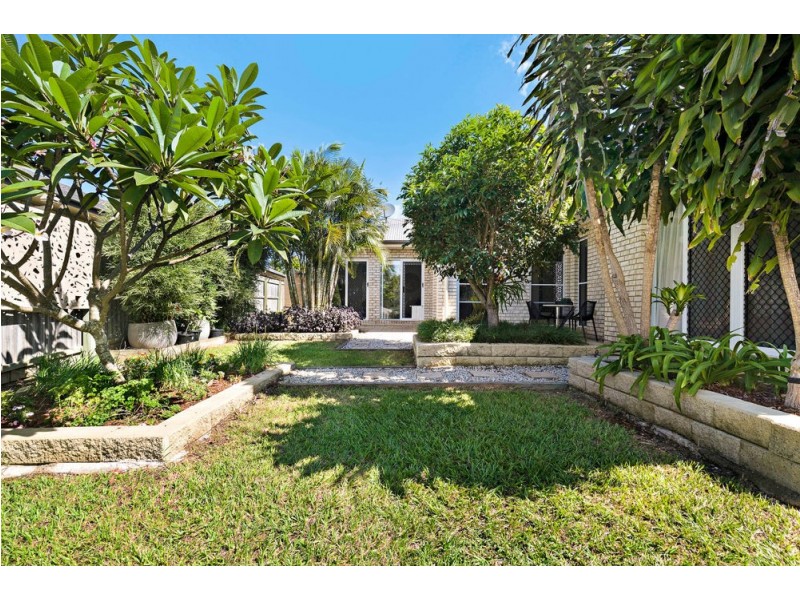 10 Burns Parade, Kallangur QLD 4503
