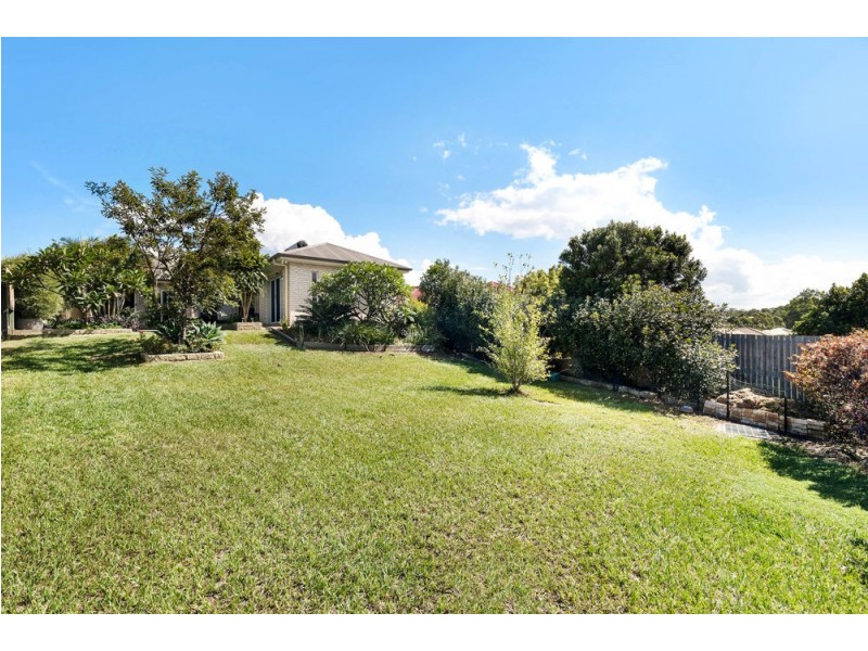10 Burns Parade, Kallangur QLD 4503
