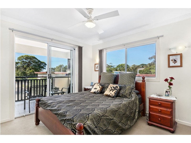 12 Sunshine Ave, Woorim QLD 4507