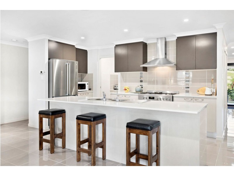 1 Imperial Crescent, Narangba QLD 4504