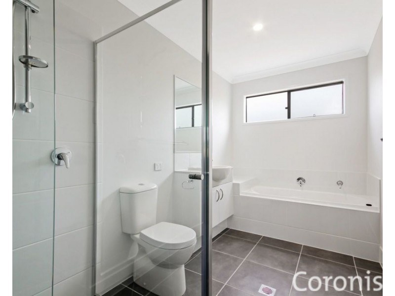 8 Riviera Street, Burpengary QLD 4505