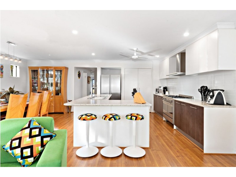 4 Satinash Court, North Lakes QLD 4509