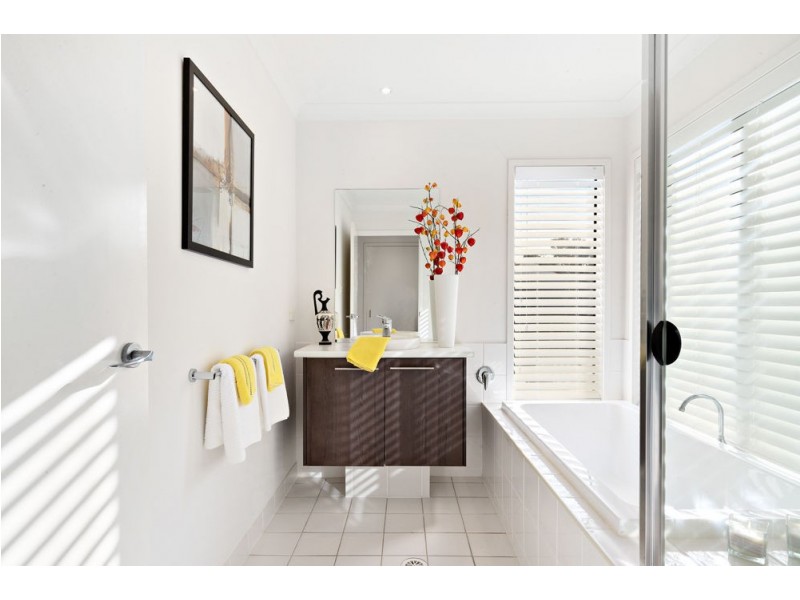 4 Satinash Court, North Lakes QLD 4509
