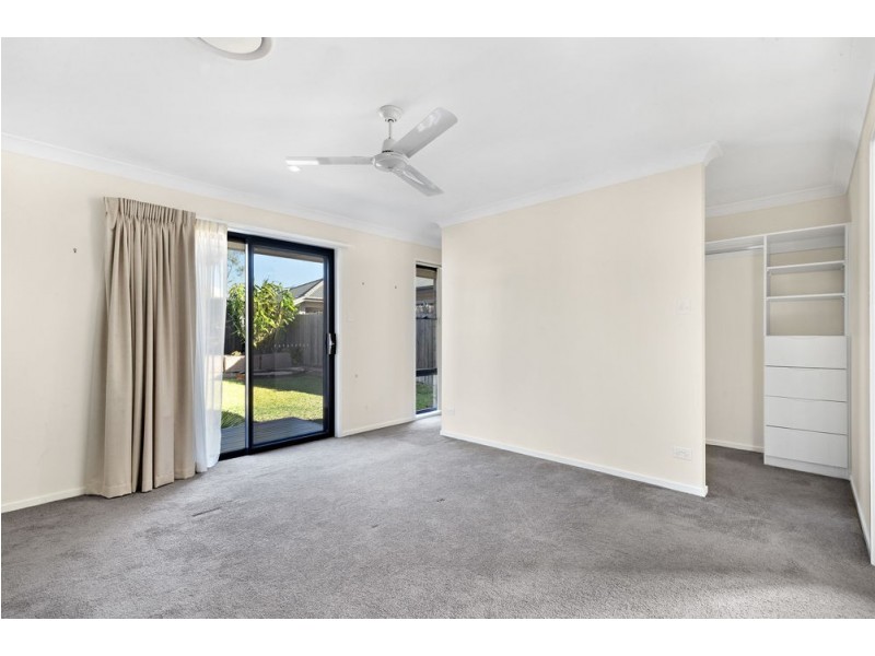 17 Edmund Circuit, North Lakes QLD 4509