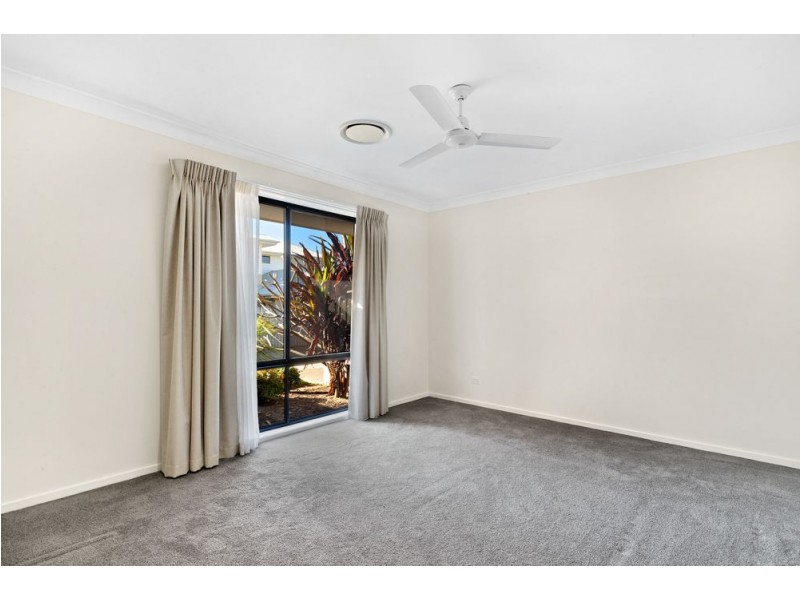 17 Edmund Circuit, North Lakes QLD 4509