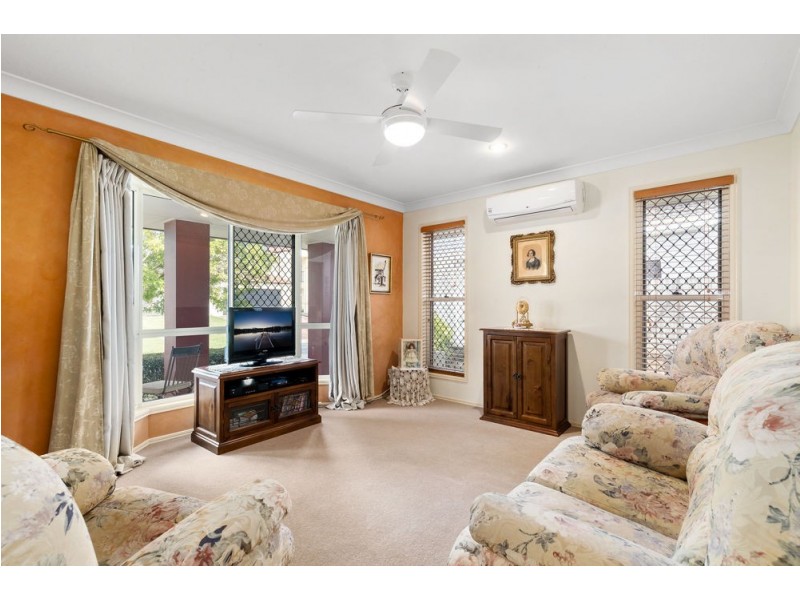 44 Grebe Circuit, North Lakes QLD 4509