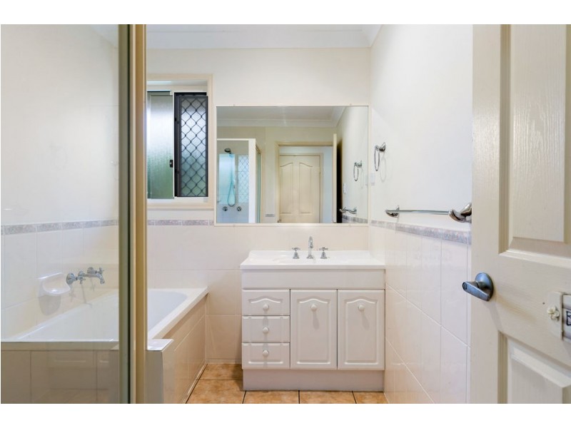 44 Grebe Circuit, North Lakes QLD 4509