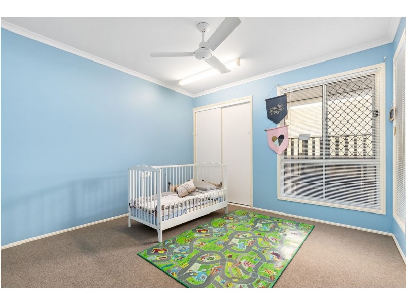 18 Southerden Drive, North Lakes QLD 4509