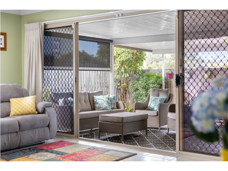 16 Lilly Crescent, Kallangur QLD 4503
