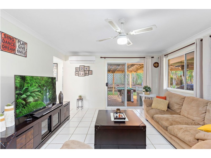 13 Mountain Blue Drive, Kallangur QLD 4503