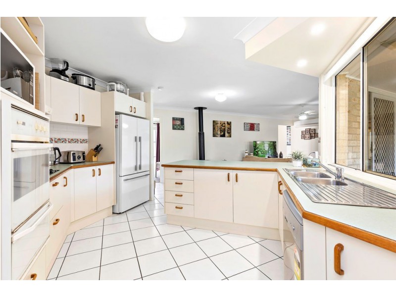 13 Mountain Blue Drive, Kallangur QLD 4503