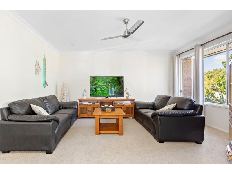 13 Mountain Blue Drive, Kallangur QLD 4503