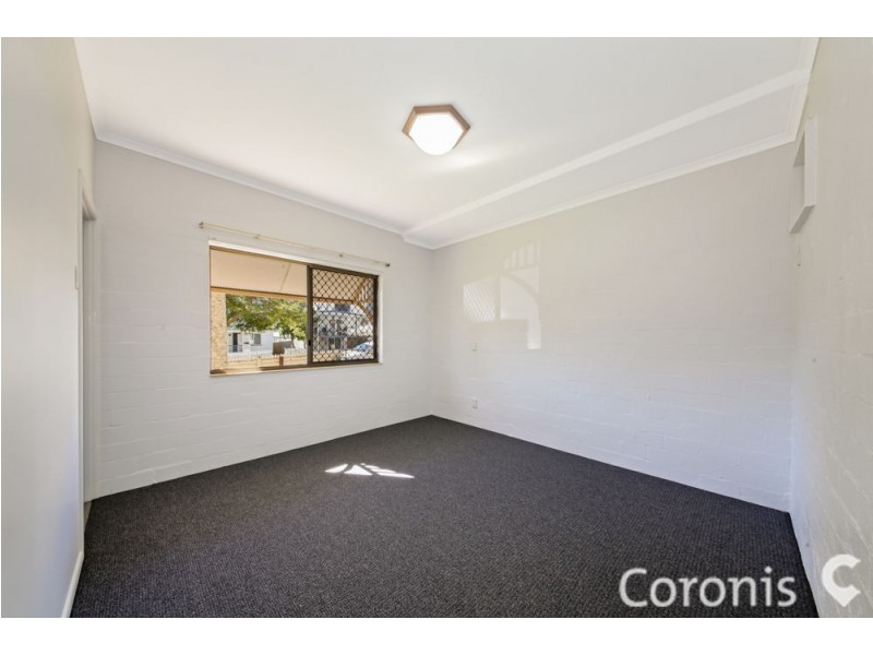 1/17 Dix Street, Redcliffe QLD 4020