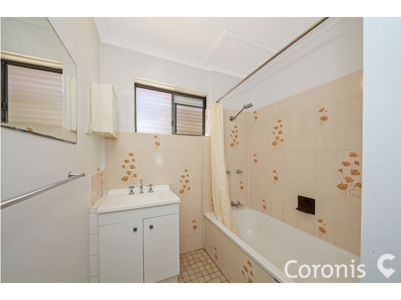 1/17 Dix Street, Redcliffe QLD 4020