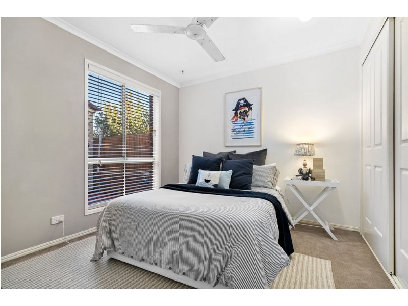 19 Southerden Drive, North Lakes QLD 4509