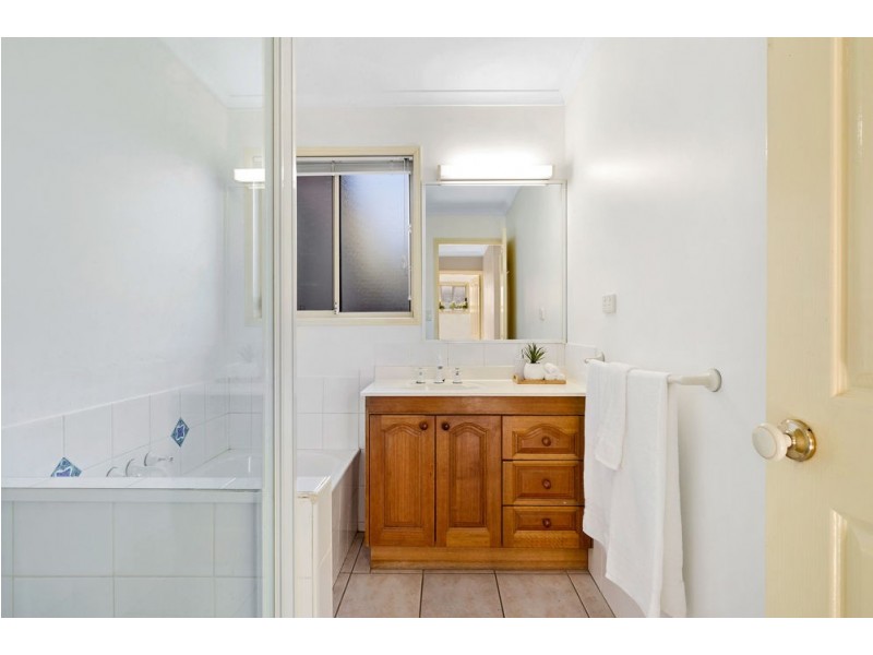 19 Southerden Drive, North Lakes QLD 4509