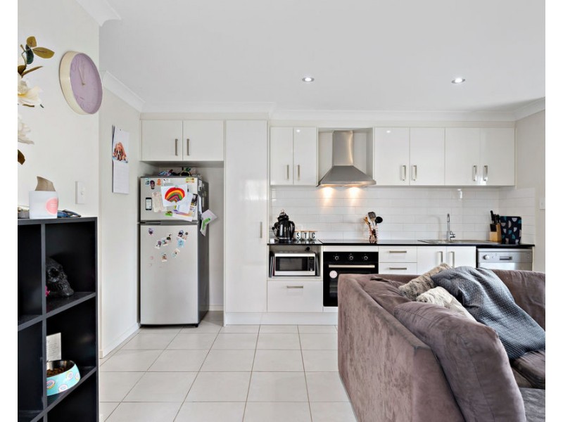 27b Lorikeet Parade, Dakabin QLD 4503