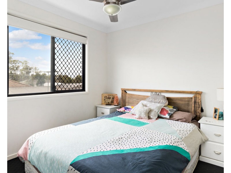 27b Lorikeet Parade, Dakabin QLD 4503