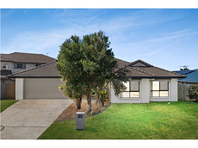 32 Diane Parade, Kallangur QLD 4503