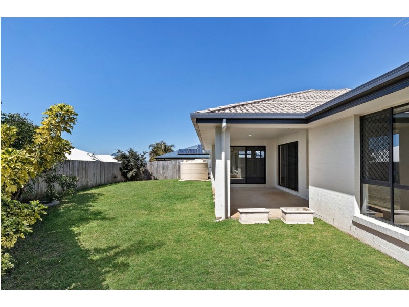 32 Diane Parade, Kallangur QLD 4503