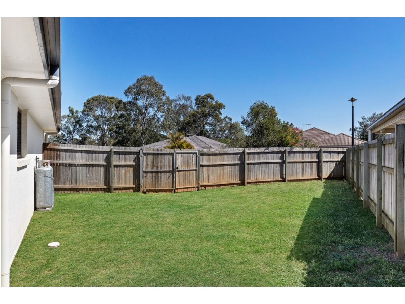 32 Diane Parade, Kallangur QLD 4503