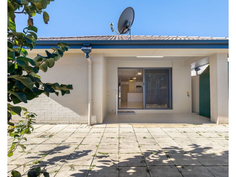 15 Desmond St, Narangba QLD 4504