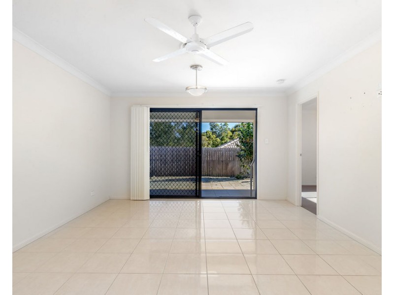 15 Desmond St, Narangba QLD 4504