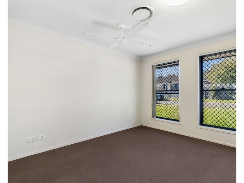 15 Desmond St, Narangba QLD 4504