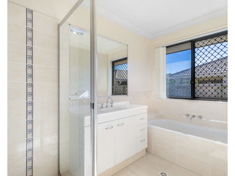 15 Desmond St, Narangba QLD 4504