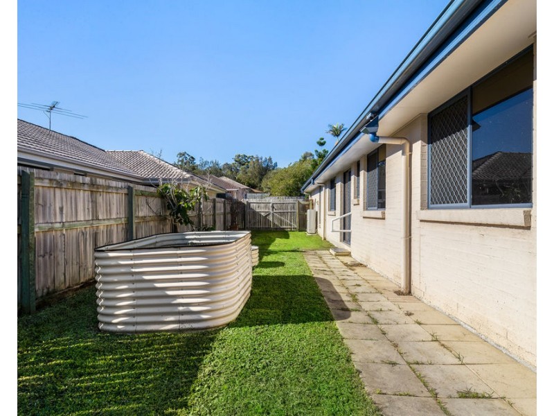 15 Desmond St, Narangba QLD 4504