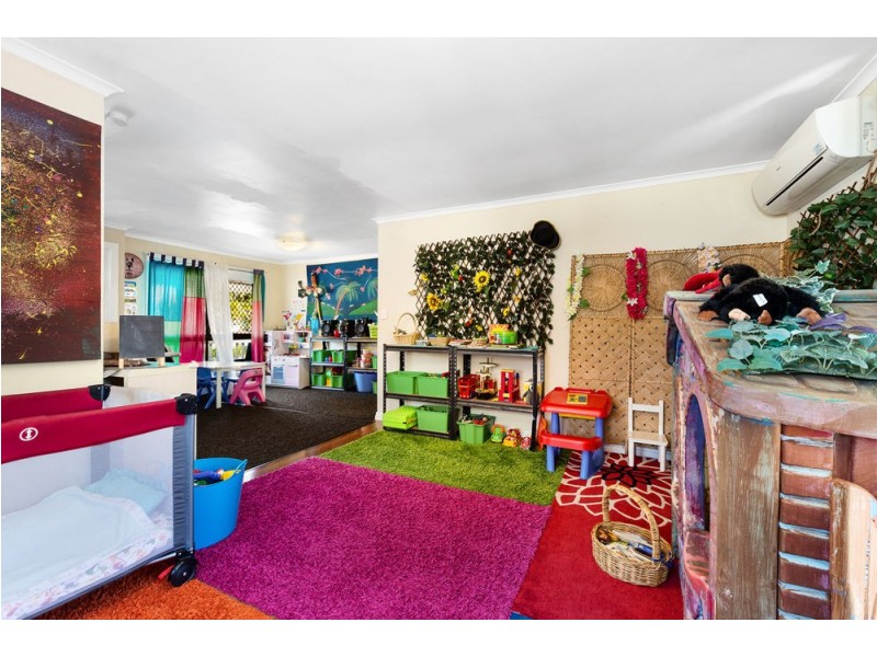 1 Ian Court, Kallangur QLD 4503