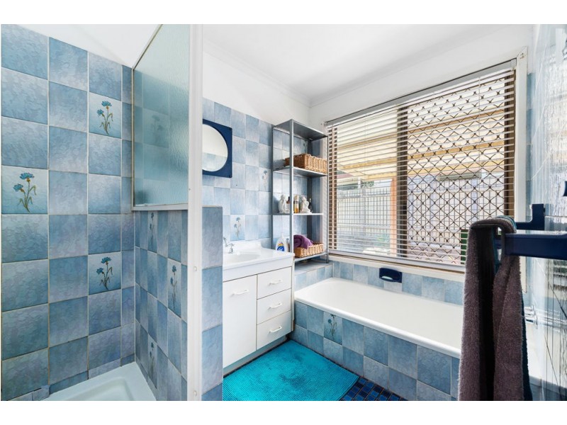 1 Ian Court, Kallangur QLD 4503