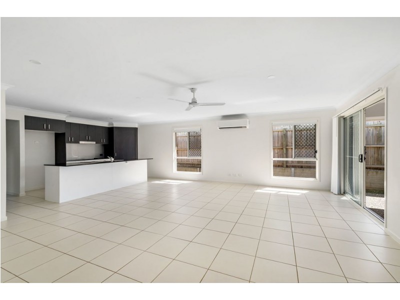 11 Hyperno Street, Kallangur QLD 4503