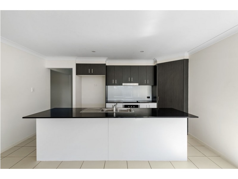 11 Hyperno Street, Kallangur QLD 4503