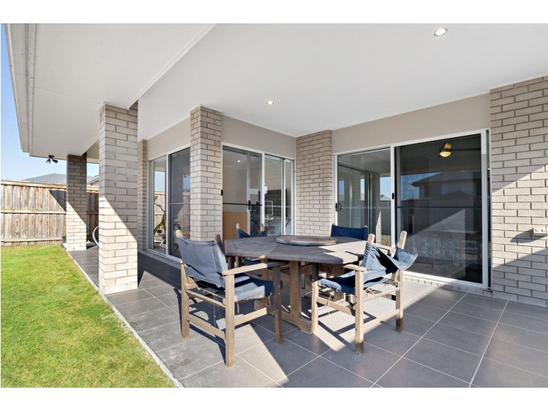 49 Campbell Drive, Mango Hill QLD 4509