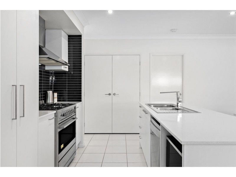 49 Campbell Drive, Mango Hill QLD 4509