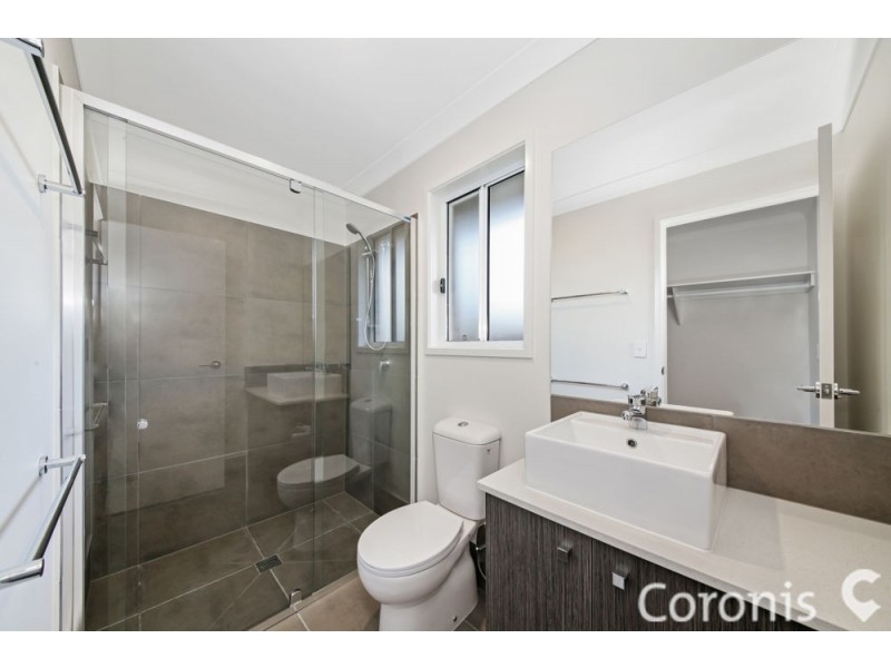 18 Promenade Circuit, Rothwell QLD 4022