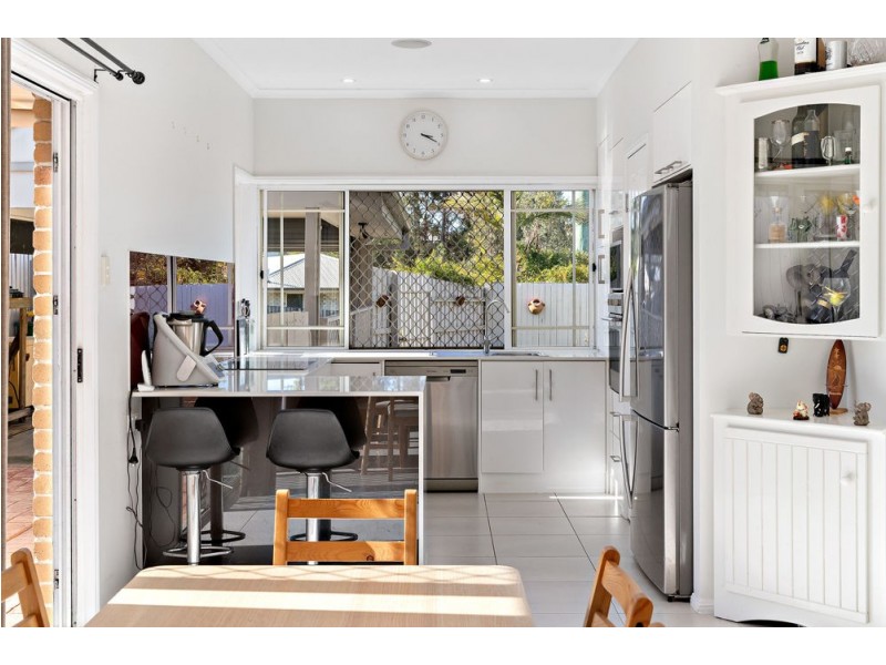1 Goshawk Drive, Kallangur QLD 4503