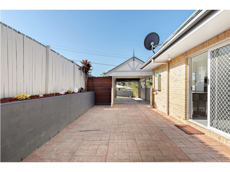 1 Goshawk Drive, Kallangur QLD 4503